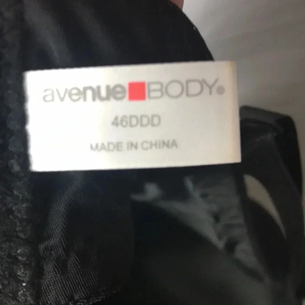 AVENUE  WOMENS SIZE 46DDD BLACK  LACE BRA GOOD CLEAN CONDITION‎